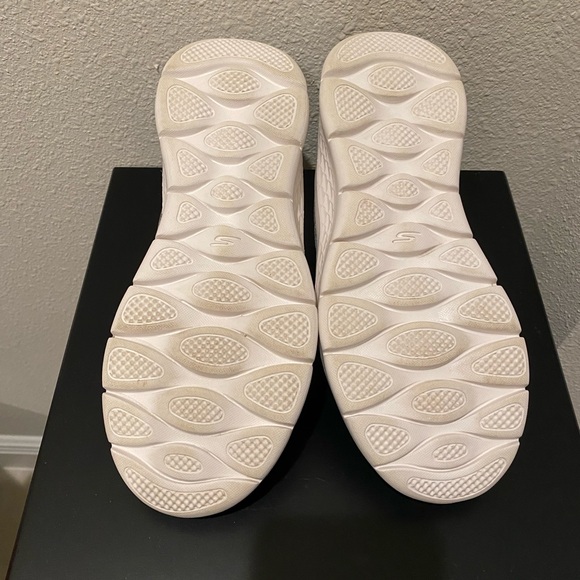 WORN TWICE Skechers Slip-Ins Go Walk Flex “Dacey” ladies’ sneakers, size 7-1/2 M - Picture 4 of 12